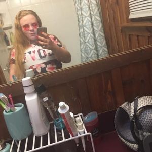 Meet your Posher, Debra